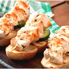 BROCHETTES DE POULET « À LA FRANÇAISE » (*10)